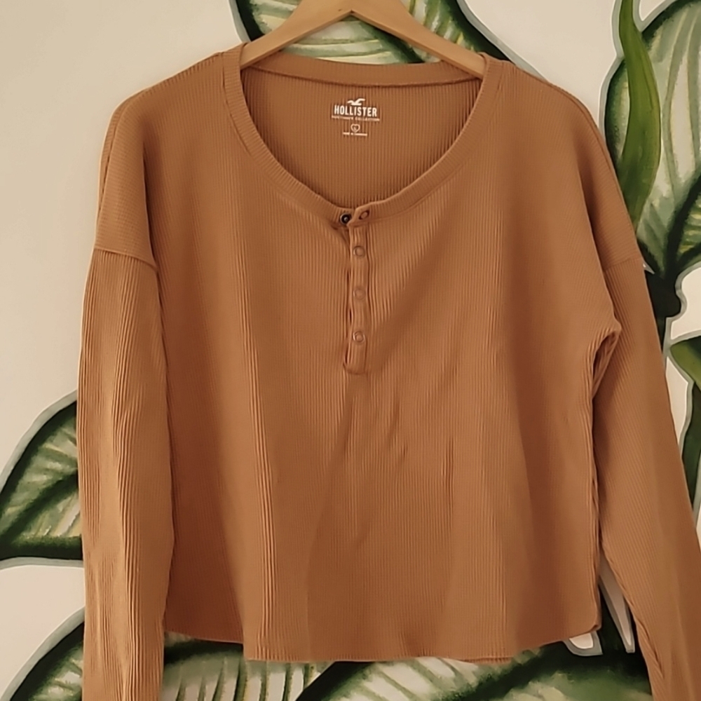 Hollister Women’s Waffel Knit Fall Autume Caramel Crop Top, Size L